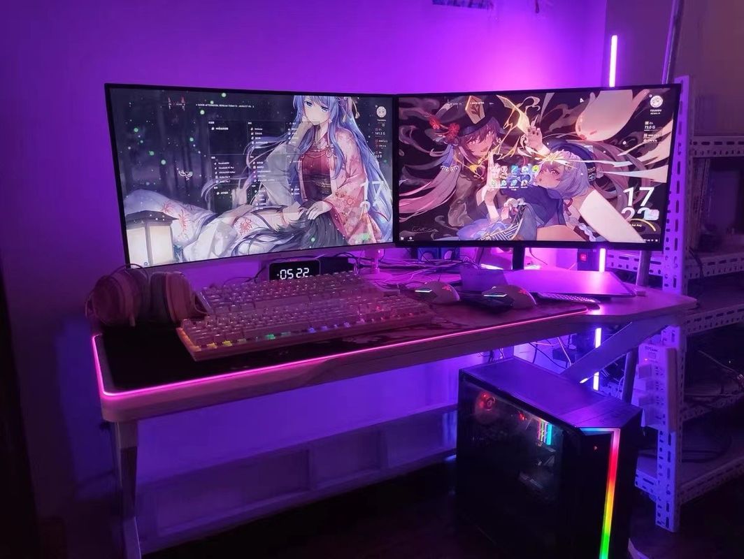 Regulowana inteligentnie sterowana lampa kątowa RGB do dekoracji świątecznej w prostym projekcie