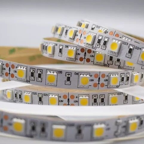 12w 12v 24v 10mm 60 Leds Rgb 5050 Smd Flexible Led Strip Light z wielobarwnymi