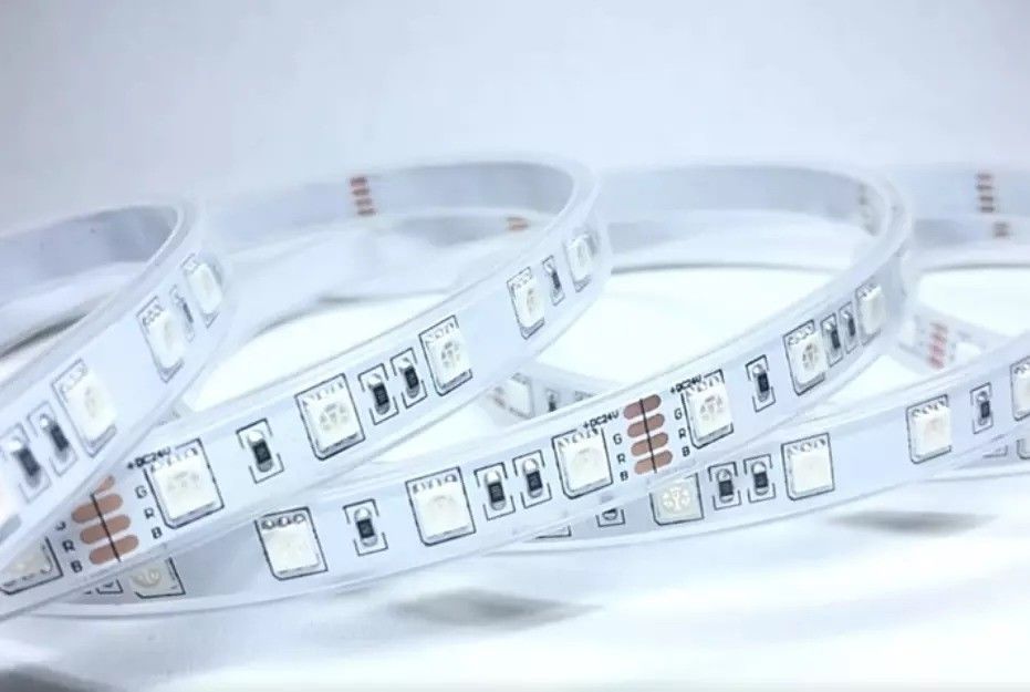12w 12v 24v 10mm 60 Leds Rgb 5050 Smd Flexible Led Strip Light z wielobarwnymi