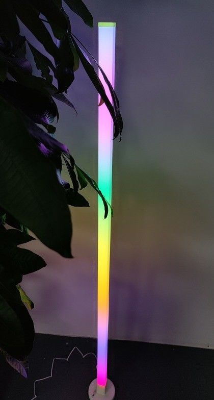 Oświetlenie dekoracyjne sypialni 1,5 m LED zmieniająca kolor lampa podłogowa z zdalnym sterowaniem 2