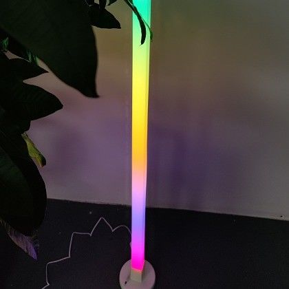 Dekoracja sypialni Światło otoczenia 1,5 m LED Kolorowe małe pudełko na zdalnym sterowaniu Lampa podłogowa 10000 godzin pracy