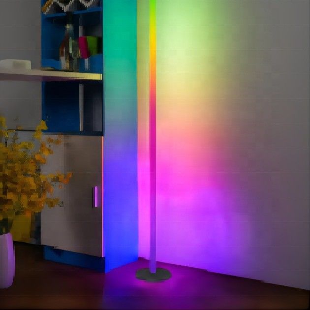 Lampa podłogowa Hotel Atmosphere z Bluetooth Wi-Fi i napięciem wejściowym 5V DC