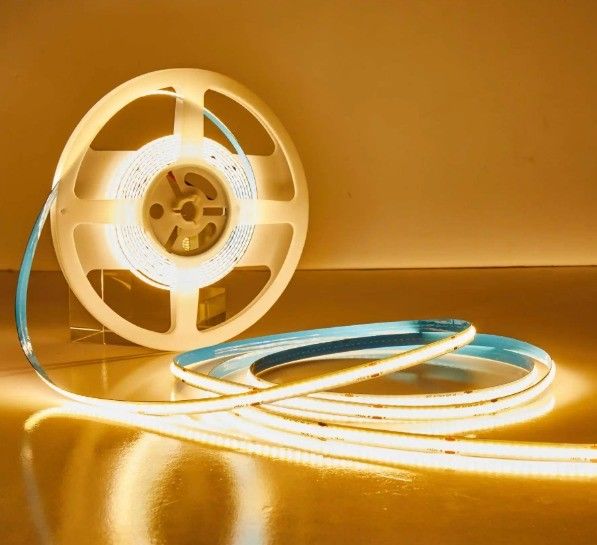 Oszczędność energii IP20 COB LED Strip Light 8mm PCB 300 chipów na metr z 800lm Flux świetlny